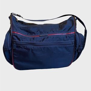 Vintage 1987 Samsonite Oyster Bag Black Red Trim Medium Shoulder Strap Luggage